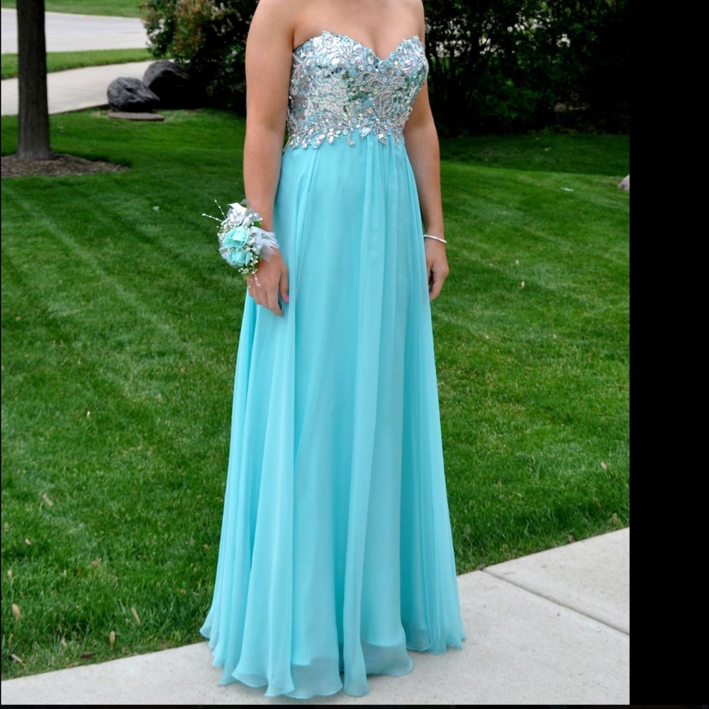 Blue/Teal Top Beaded Prom Dress Flowy